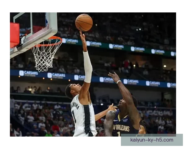 文班率马刺豪取10连胜 22投16中轰41分18篮板3盖帽再创纪录